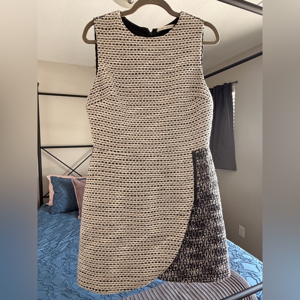 Alice + Olivia Black and White Textured Mini Sheath Dress